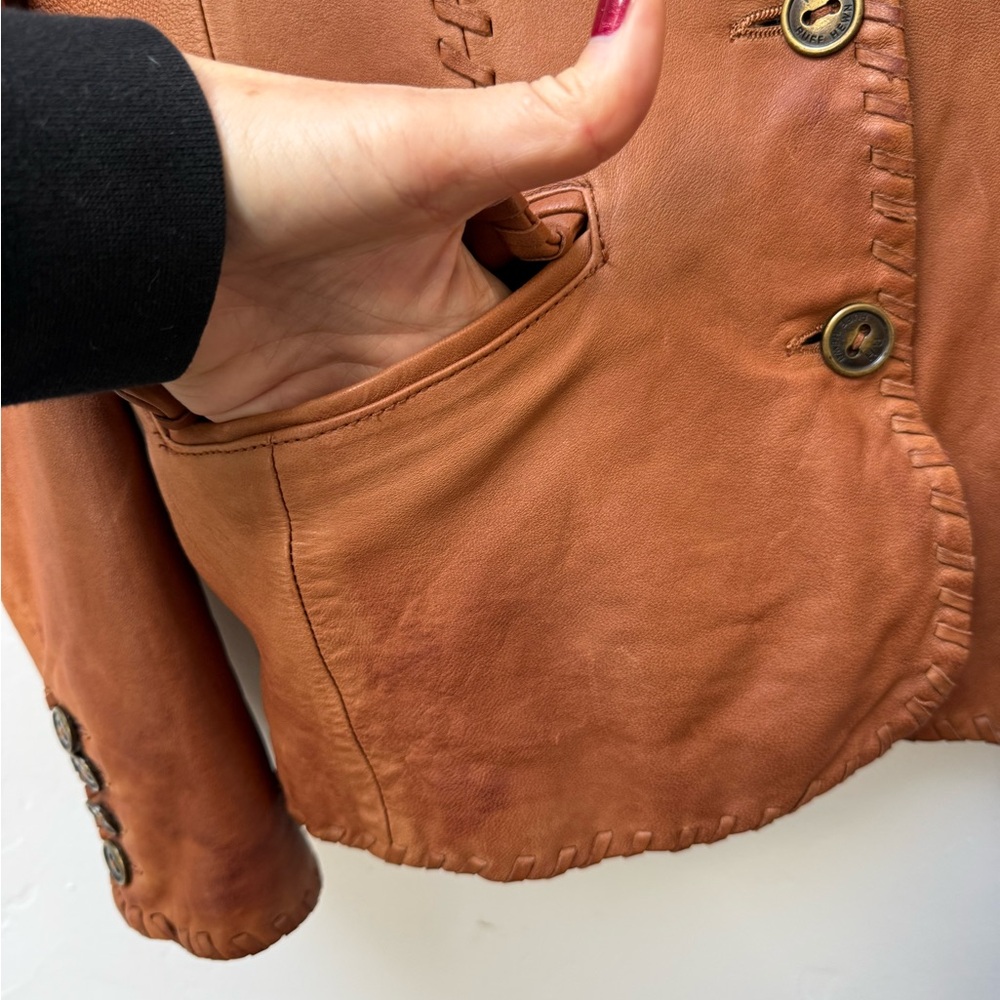 Leather jacket - Picture 6 of 11